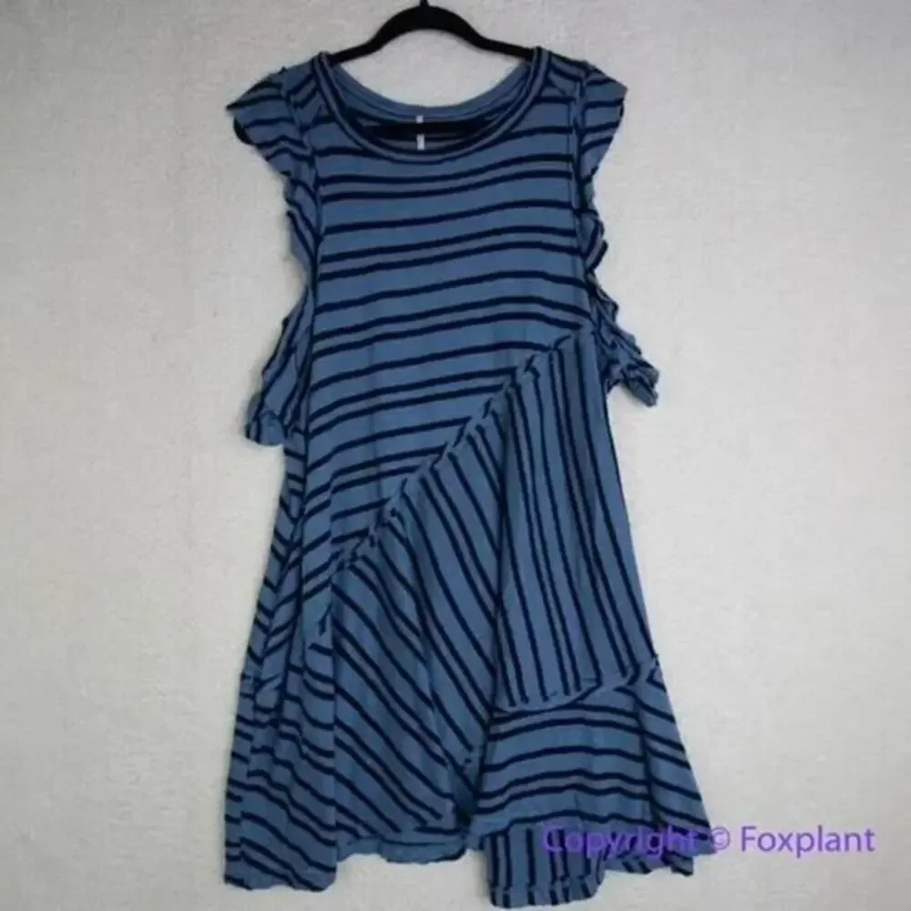 New! Free People Between The Lines Tunic Top dress in blue‎ , size XS